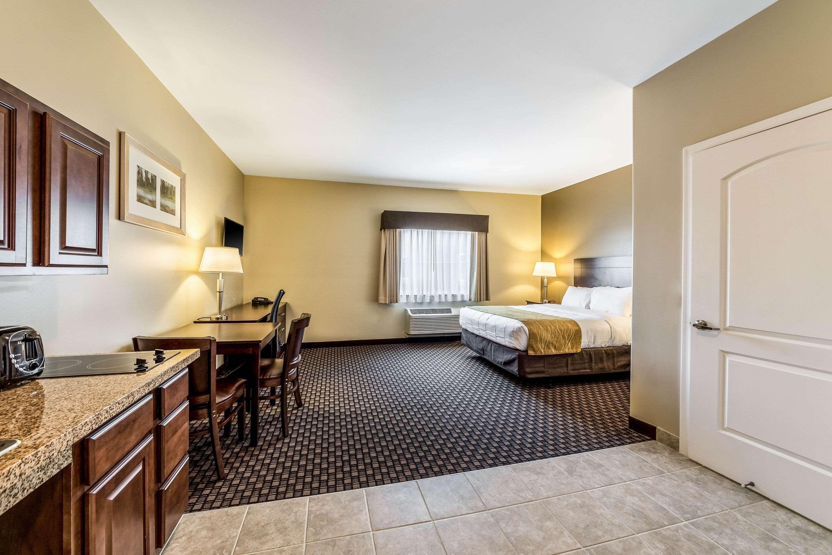 Comfort Inn & Suites Barnesville - Frackville Экстерьер фото