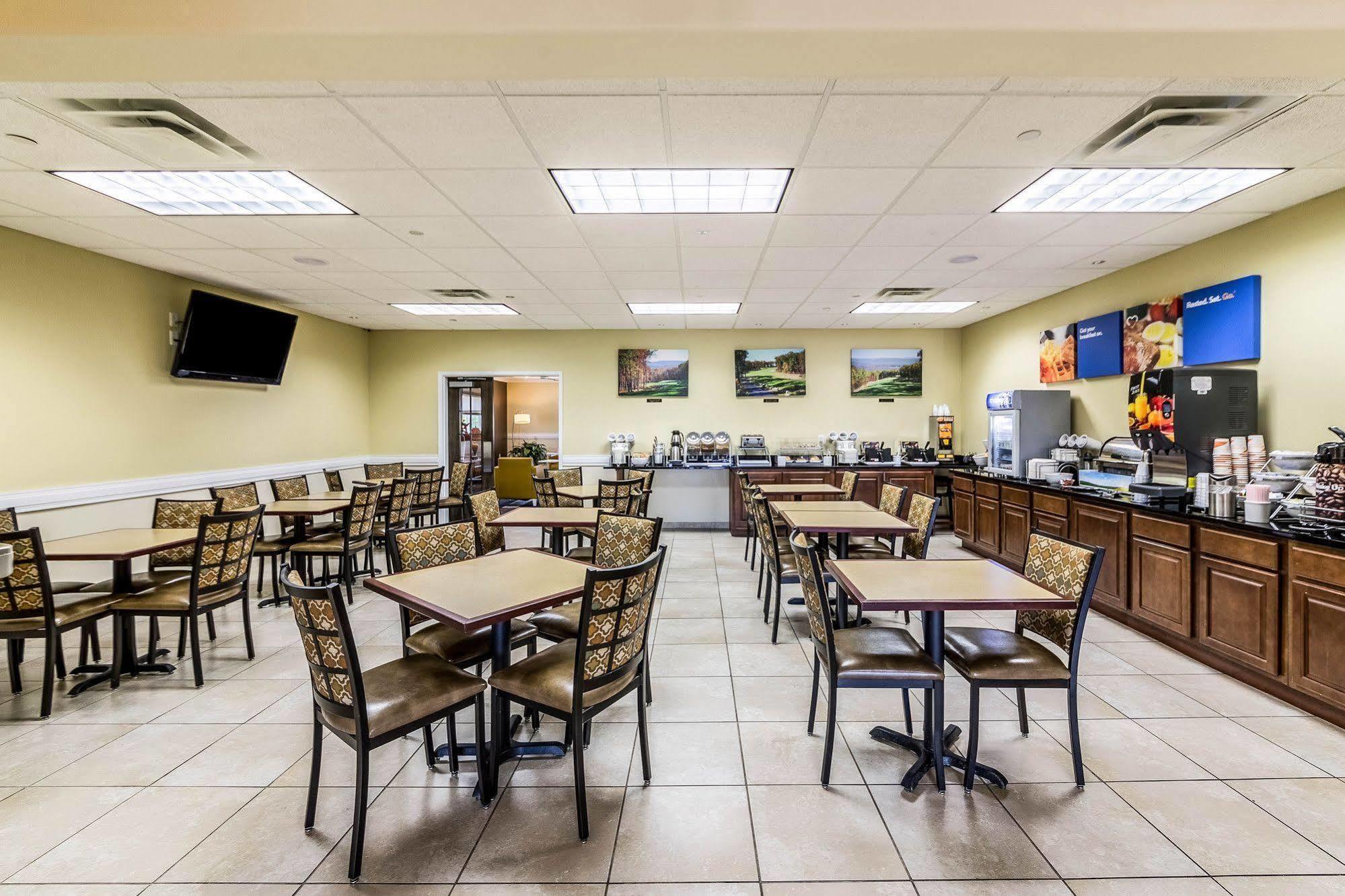 Comfort Inn & Suites Barnesville - Frackville Экстерьер фото