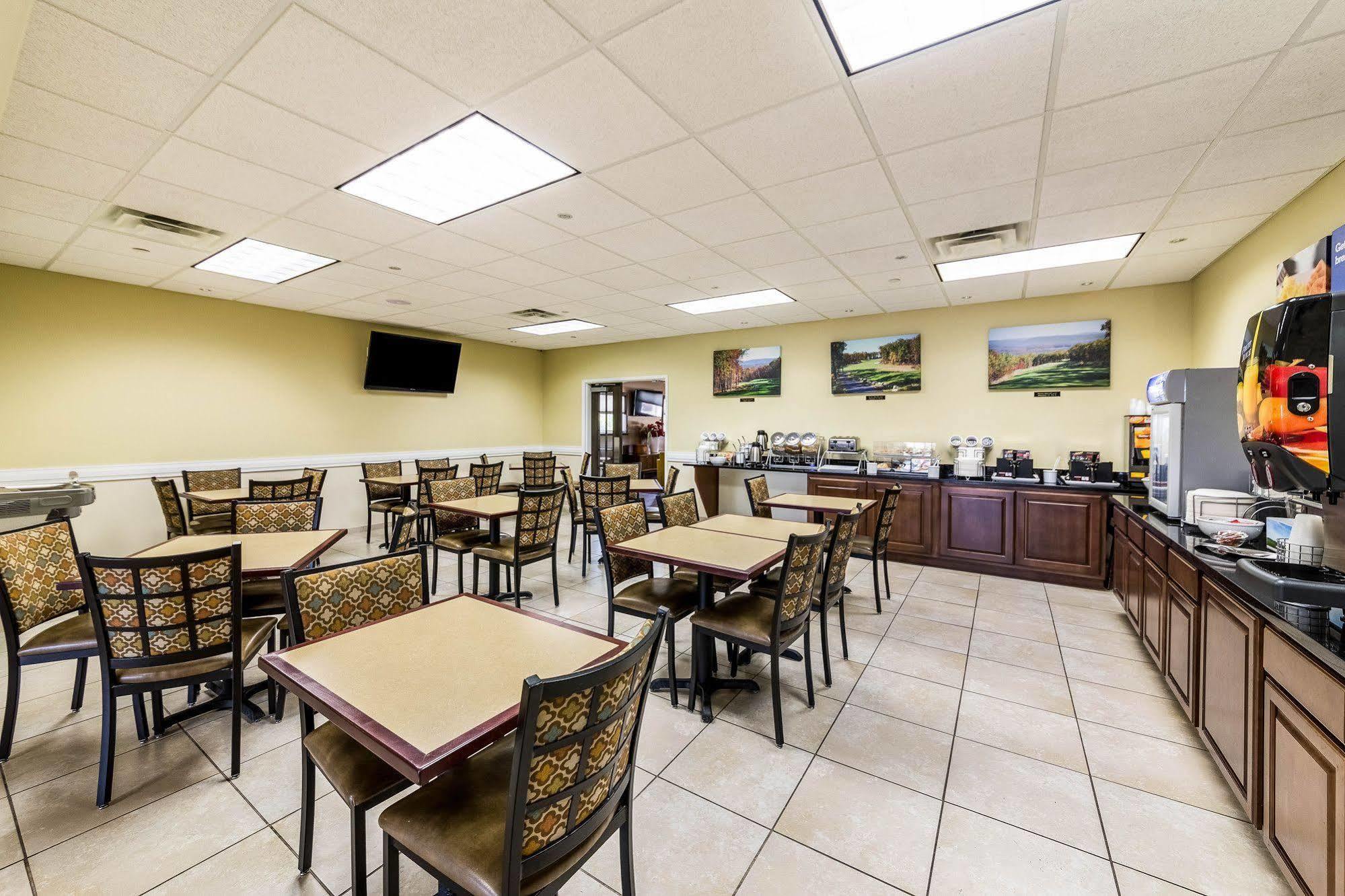 Comfort Inn & Suites Barnesville - Frackville Экстерьер фото
